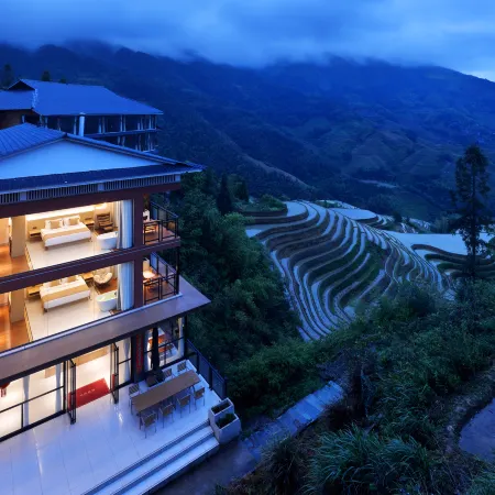 Longji Terraced Field Qiugu Homestay (Jinfo Peak Viewing Platform)