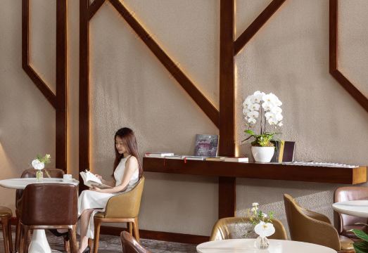 오키드 사이공 호텔의 레스토랑 또는 바 라운지