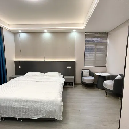 Hongtai Homestay (Lujiang Neihuan North Road)