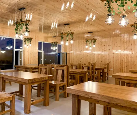 YunQi Retreat Guesthouse Отели в г. Аргунь