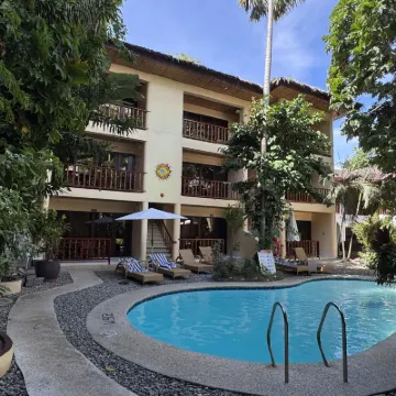Alona Vida Beach Resort Hotels near Alona Beach