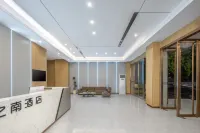 Lvzhinan Business Hotel