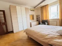 Rujia Apartment โรงแรมใกล้Central Stadium