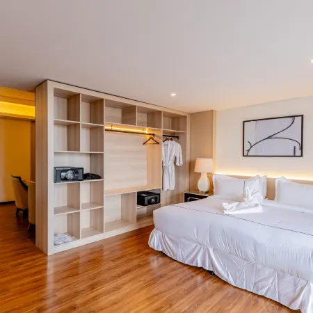 Aesthetic Hotel Отели рядом с достопримечательностью «Станция надземного метро Ari»