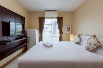 House and Home Residence Hotels in Nong Pa Khrang