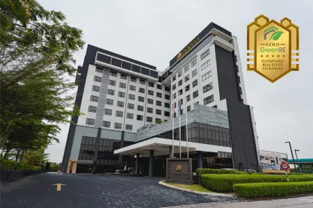 Impiana Hotel Senai Отели рядом с достопримечательностью «Johor Premium Outlets»