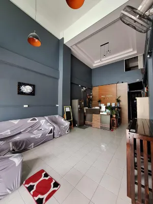 Bedcabin Hostel Hotels near Mae Fah Luang University