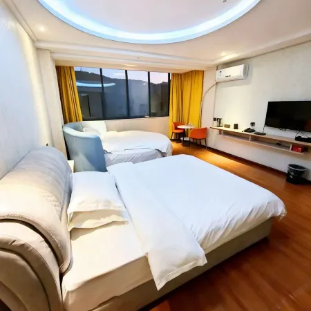 Longli Yurun Galaxy Hotel