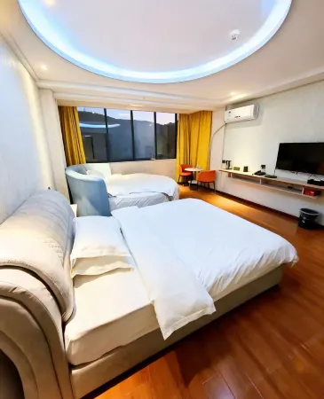Longli Yurun Galaxy Hotel