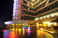Galaxy Hotel Banjarmasin - Pools