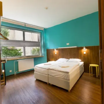 Safestay Bratislava Presidential Palace โรงแรมใกล้โบสถ์เซนต์อลิซาเบธ