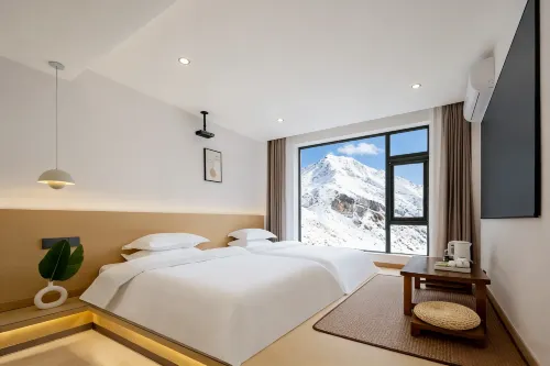 Kangding Youyou Liushe Hotel