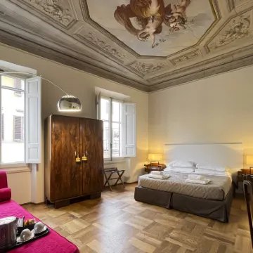 هوتل لا سكالا Hotels near أونيسانتي