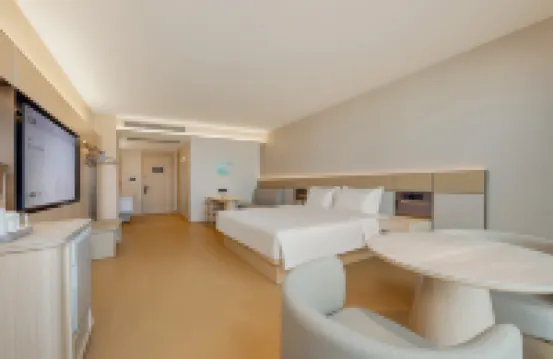 JI Hotel (Beihai Qiaogang Fengqing Street Yintan Avenue)