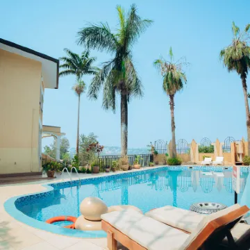 Eagle View Golf Hotels near Women Foundation Ministries