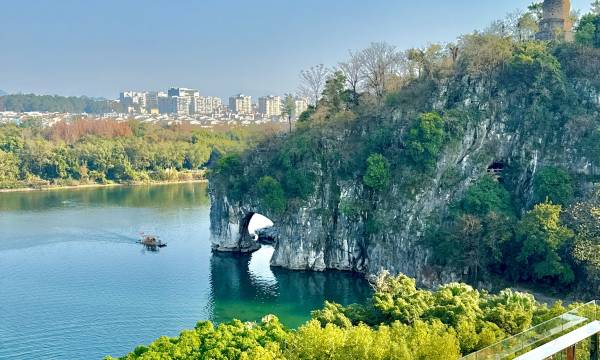 Jolie Vue Bontique Hotel(Elephant Trunk Hill and Two Rivers and Four Lakes )