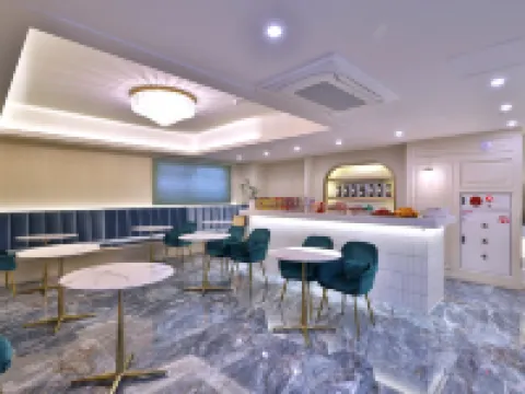 February, Riverside Gyeongsan Hotels in Gyeongsan-si