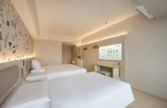 Haiyou Hotel (Tianjin Cultural Center Subway Station Branch) Hotels near Tucheng Station