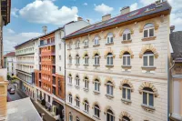 K33- Boutique Apartments, Best Location, by BQA -  Appartamenti vacanze
