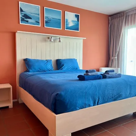 GrandBlue Resort & Beachclub