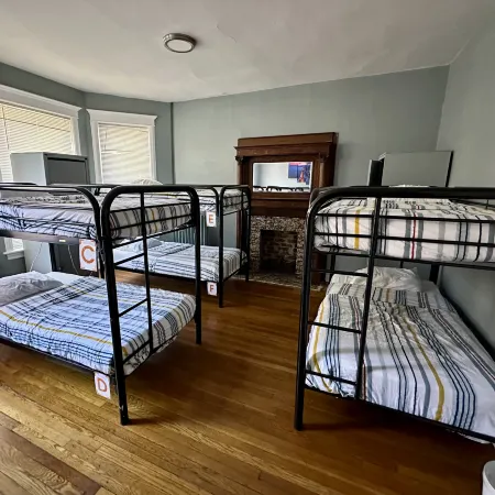 Wrigley Hostel - Chicago