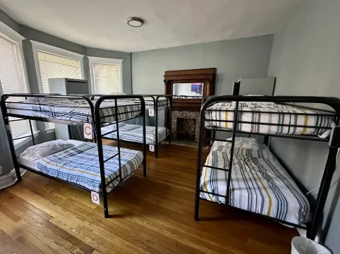 Wrigley Hostel - Chicago
