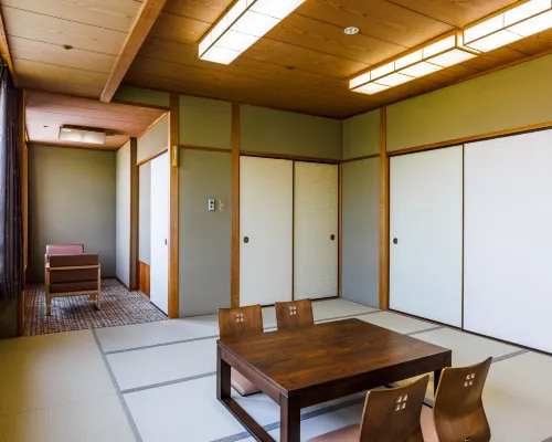 Wan Wan Paradise Nara Ikoma (Old:KAMENOI HOTEL YAMATO HEGURI) Zimmer Photos
