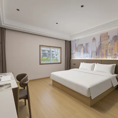 EASYINN·易住假日飯店（南昌紅谷灘萬達綠茵路地鐵站店） 绿荫路附近的飯店