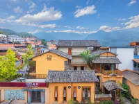 Shishe Retreat · Manghuang Village Scenic Area, Mangshi - parcheggio