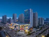 Maison New Century Hotel Hangzhou Bay (in Geely Giehow Plaza)