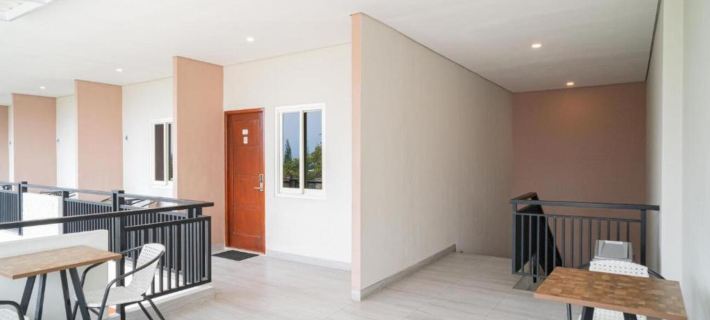 Urbanview Hotel Bubusini Batu by RedDoorz Hotels in Batu Sub-District