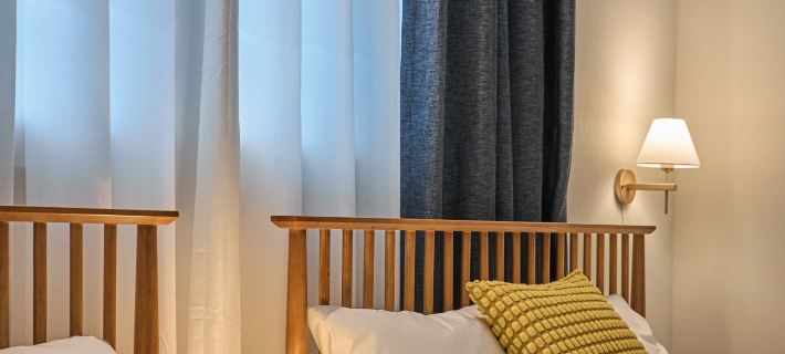 Banwoldang Stn 3min, Dining Table for 6, Hotel bedding, Luggage Storage, Rooftop View #Dongseongro Hotels in Taegu