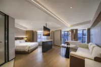 Qianshan Hotel (Panzhihua University Wanda Plaza Branch) - Parkplatz