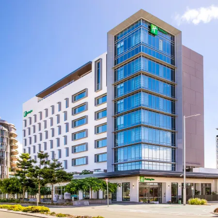 Holiday Inn & Suites Sunshine Coast by IHG