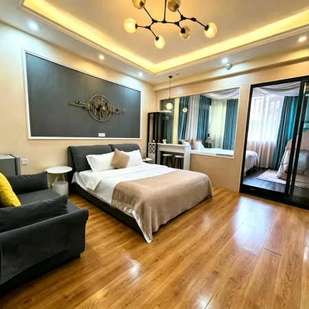 Lianhua Inn