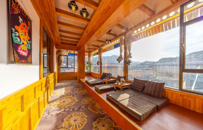 Langmulingka Lodge · Highland Serenity Cloudview Family Homestay (Langmusi)