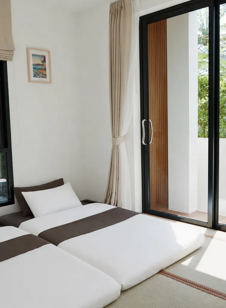 ห้องพรีเมียร์ 3 ห้องนอน สำหรับผู้ใหญ่ 6 ท่าน (A02)