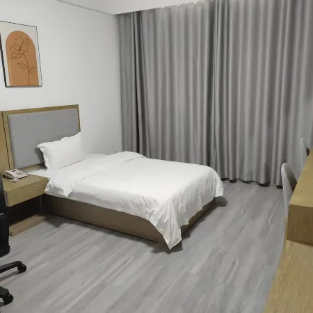 Mofang Shikong E-Sports Hotel (Pingxiang Pinggang Plaza)
