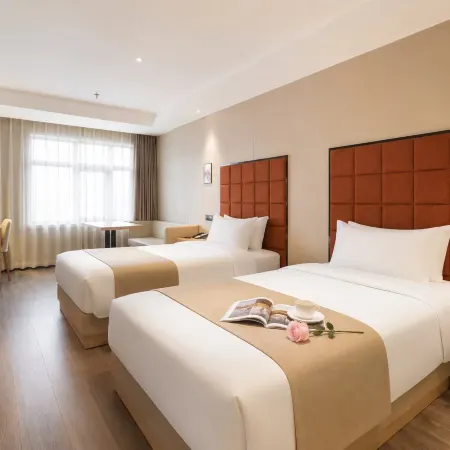 KAJU Hotel (Xi'an Bell and Drum Tower Huimin Street) Отели рядом с достопримечательностью «Колокольная башня»