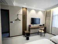 Juancheng Yijia Hotel