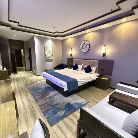 Suihua Chengyue Gloria Business Hotel