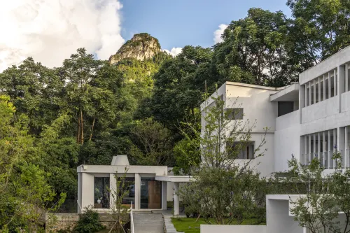 Zhiye Resort Hotel