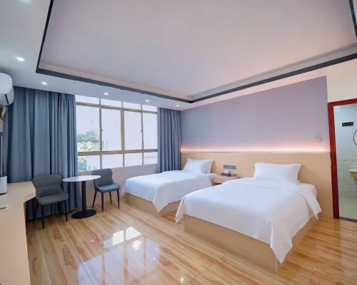 Kingswood Hotel Hotels in Changjiang
