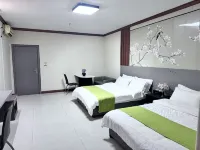Shengtai Hotel - 2-Star