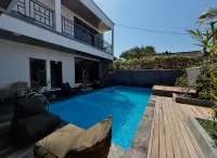 Skyline Sanur by Manara - Pensions