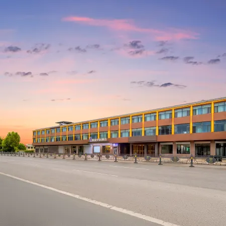 Tuke China Hotel (Yixian Branch)