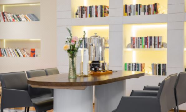 Mehood Lestie Hotel (Shenzhen Bao'an Airport Huaide Metro Station Branch)