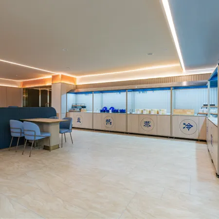 HanTing Hotel (Huanggang Tuanfeng Bus Station)