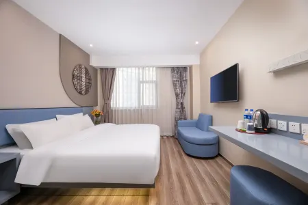 Homeinn Hotel (Jinhua Shimao Chengshi Guangchang Bayi Nanjie Subway Station) Отели рядом с достопримечательностью «Jinhua Taoist Temple»