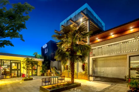 Luoyang Yijian Inn (Yingtianmen Luoqi Ancient City Branch) Отели в г. Лоян